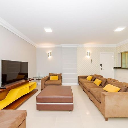 Apto Amplo 1Suite Mais 2Quartos - Quadra Mar 50M Da Praia - Somente Familiares Balneario Camboriu Exterior photo